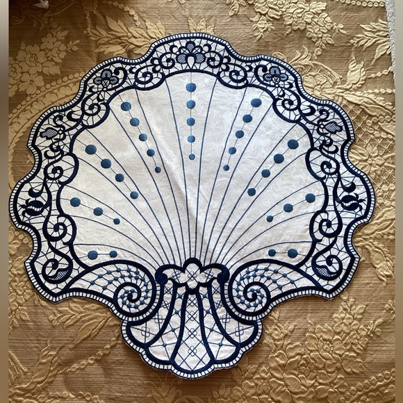 Two Navy and White E. Braun & Co. New York embroidered Placemats - Picture 2 of 7